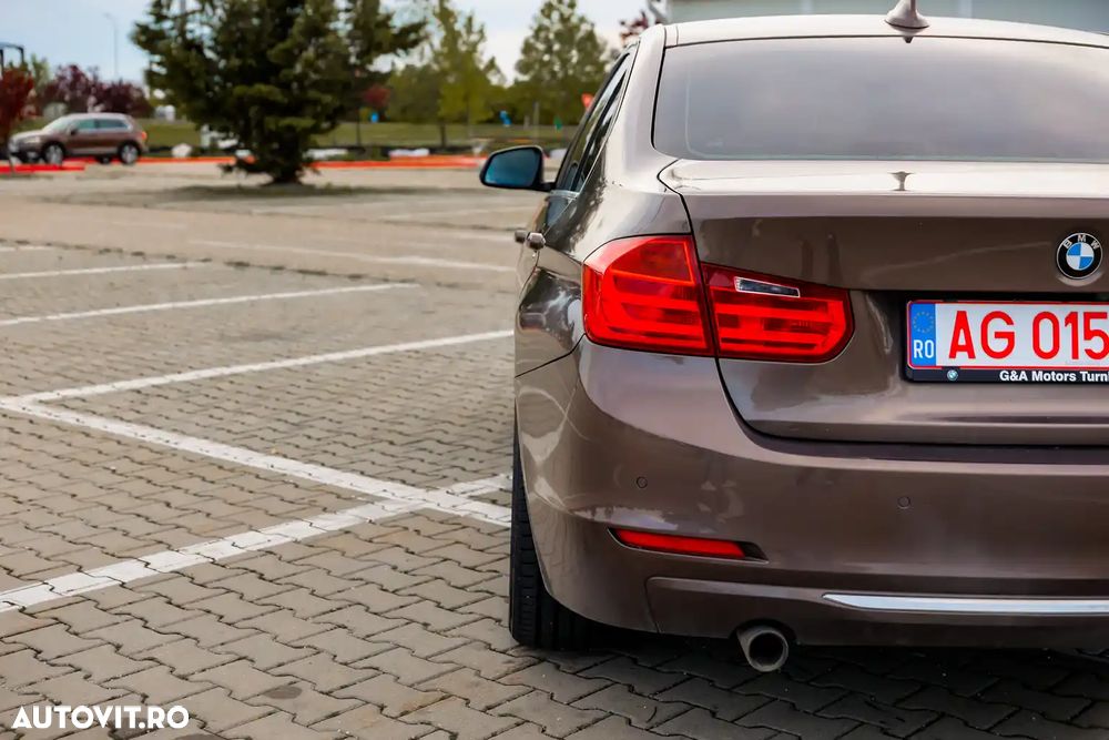 BMW Seria 3 320d Aut. Luxury Line - 6
