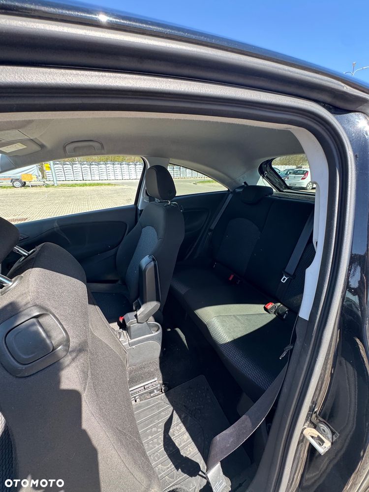 Opel Corsa ver-1-4-16v-active - 10