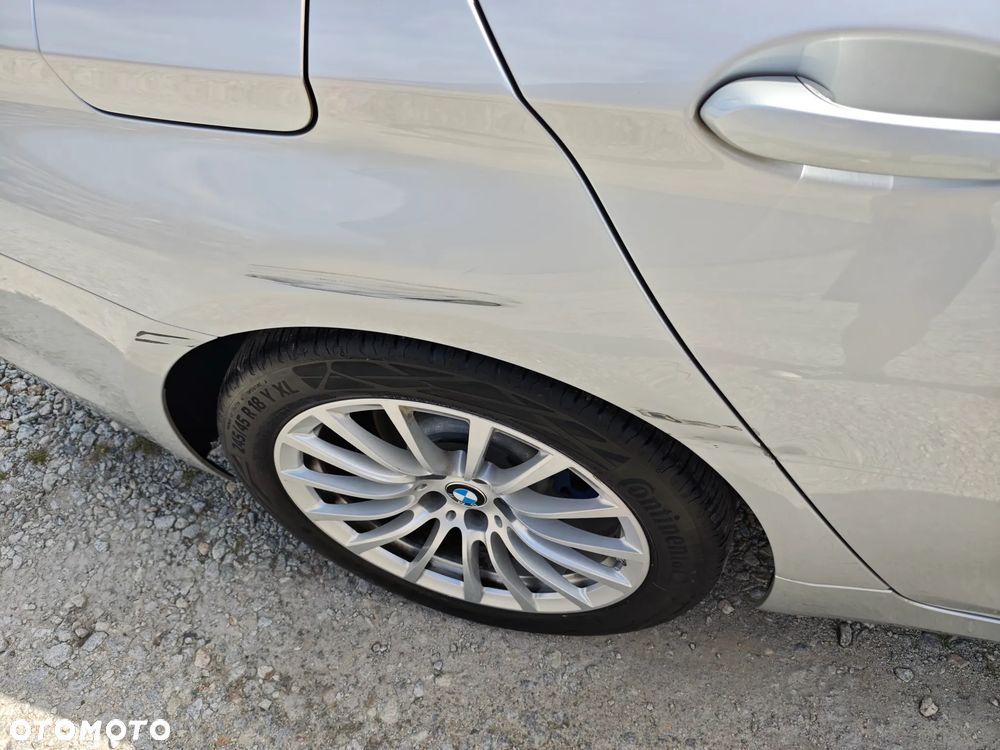 BMW Seria 5 530i Sport Line - 23