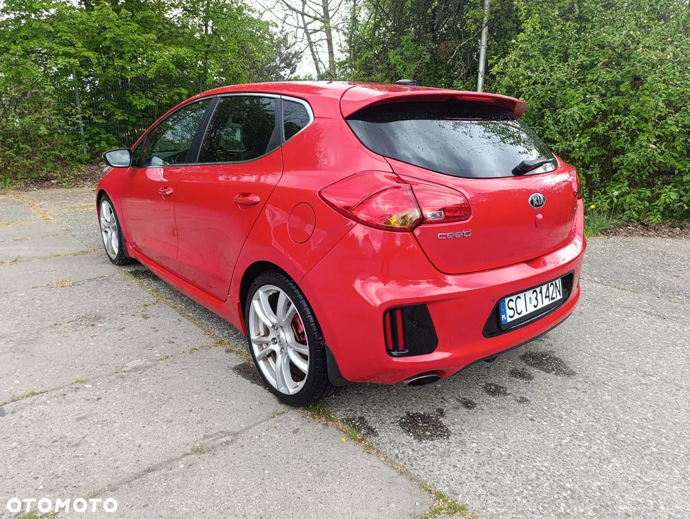 Kia Ceed 1.6 T-GDI GT - 4