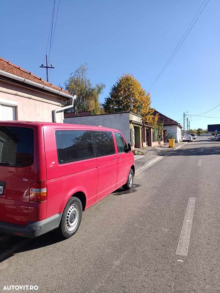 Volkswagen Transporter Caravelle Trendline Scurt - 1