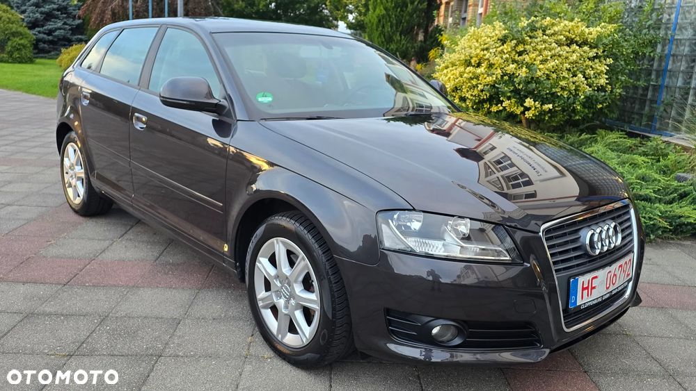 Audi A3 Sportback - 2