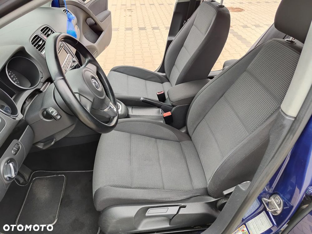 Volkswagen Golf 2.0 TDI DSG Comfortline - 11