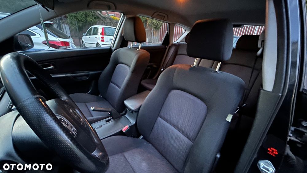 Mazda 3 1.6 Exclusive - 10