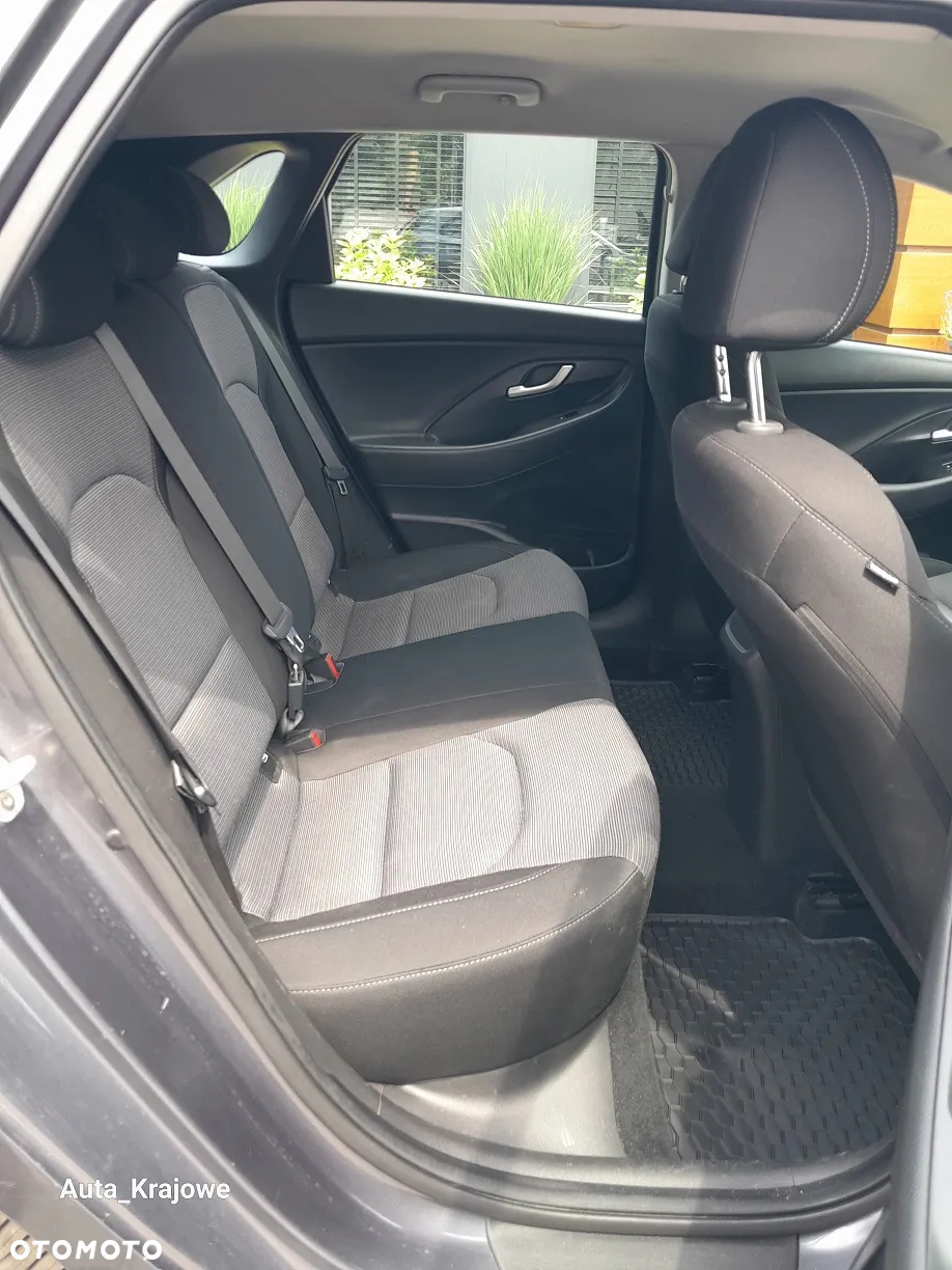 Hyundai i30 1.4 Classic + - 26