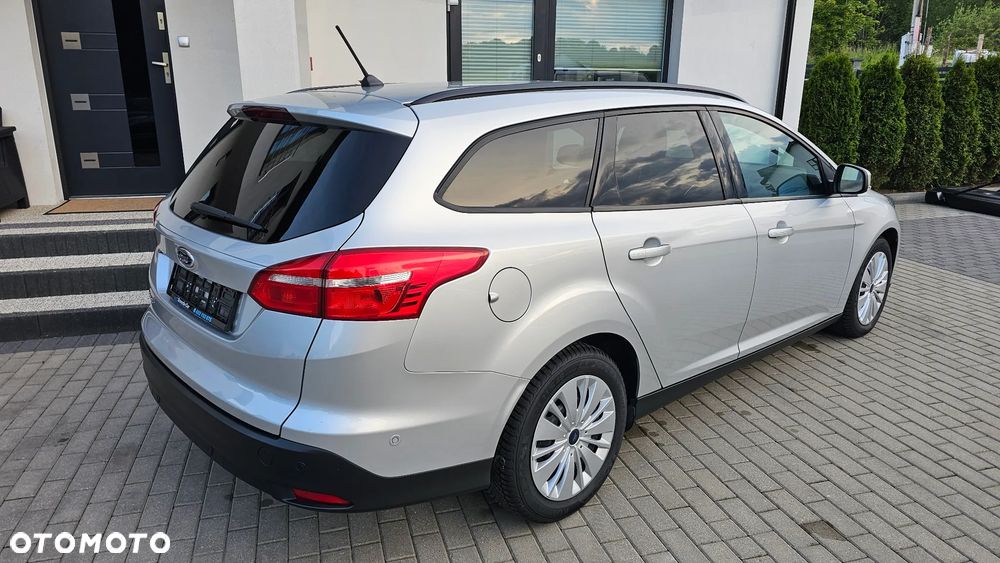 Ford Focus 1.5 EcoBlue STart-Stopp-System TITANIUM - 4