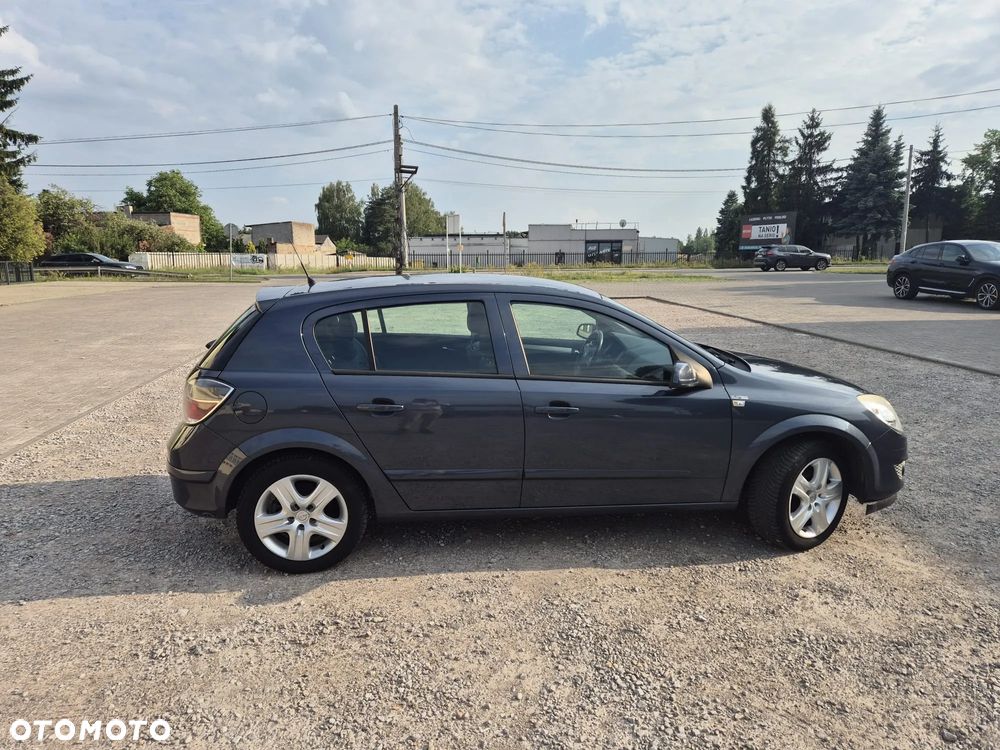 Opel Astra 1.6 - 10