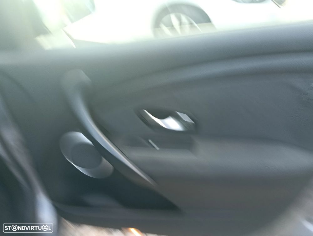 Renault Mégane Sport Tourer 1.5 dCi Dynamique - 6