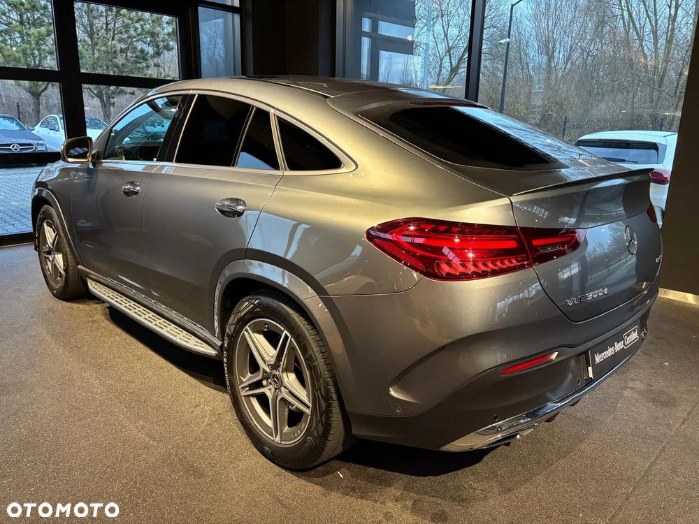 Mercedes-Benz GLE 300 d 4-Matic - 4
