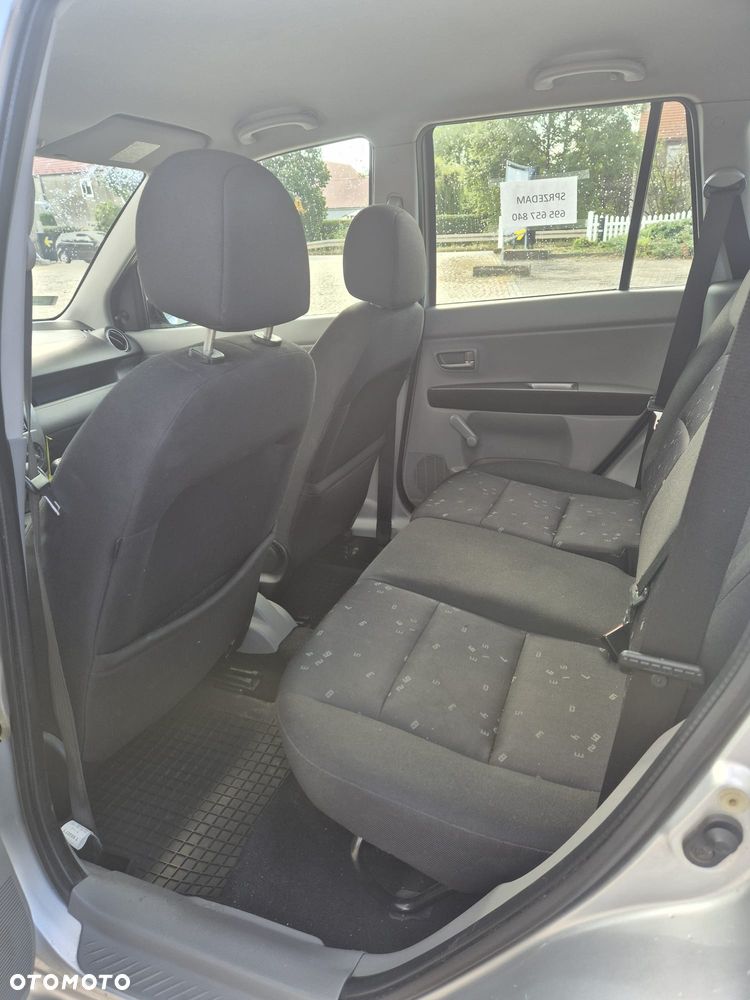 Mazda 2 - 8