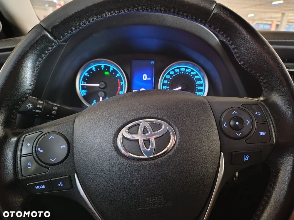 Toyota Corolla 1.6 Comfort - 10