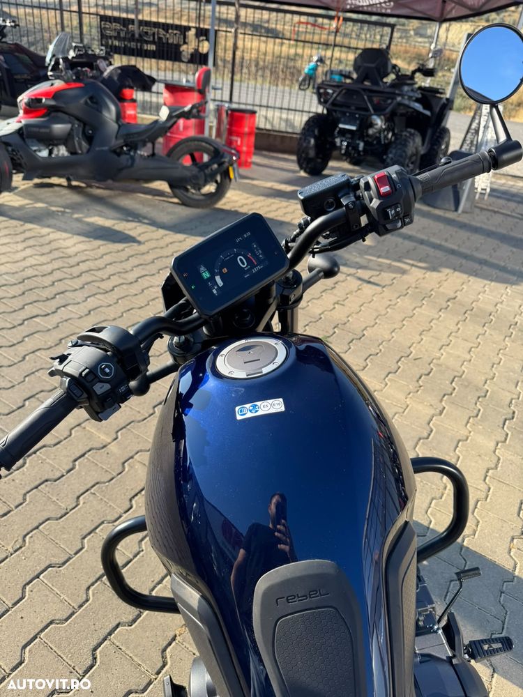 Honda Rebel 1100 - 2