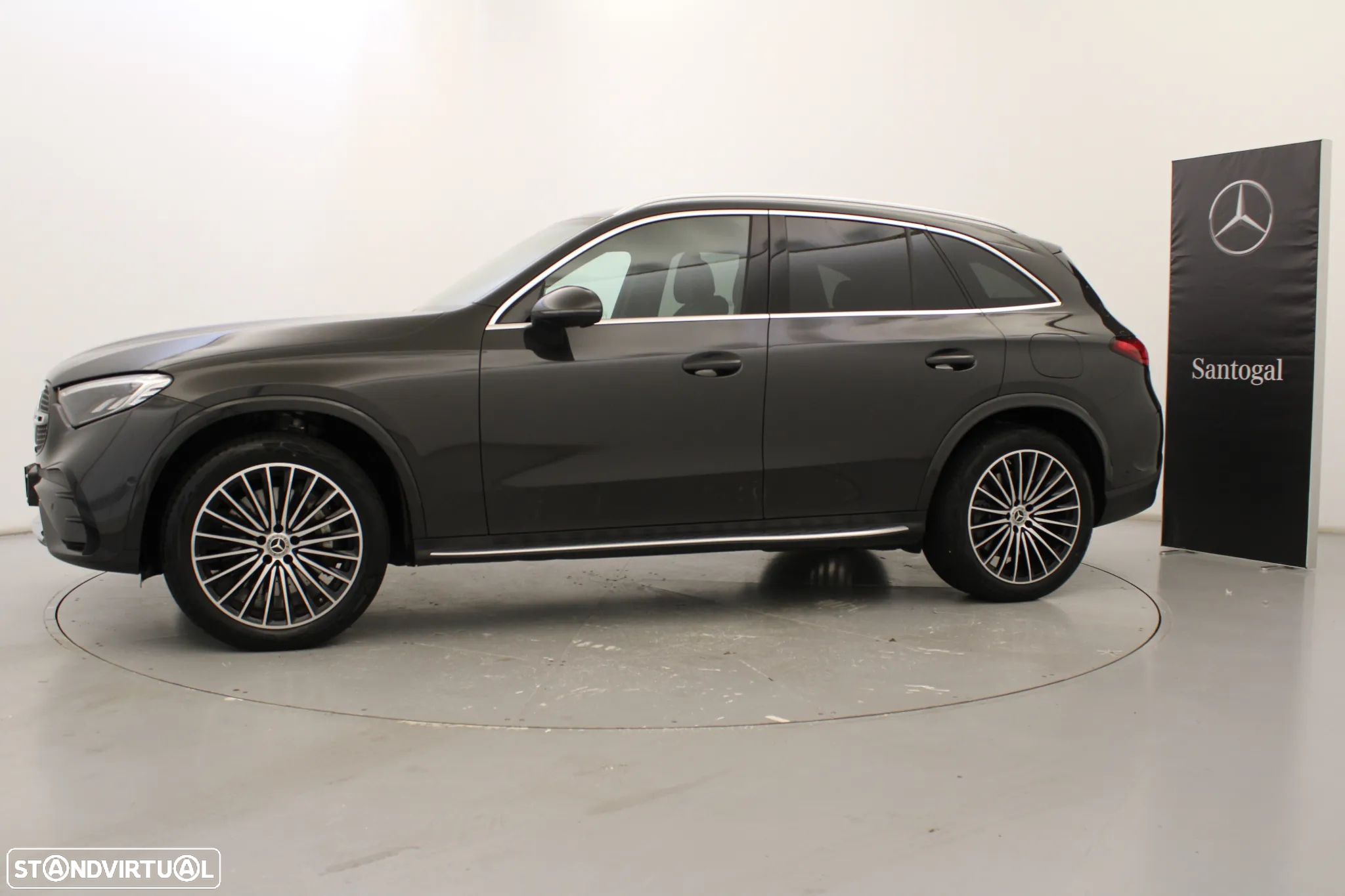 Mercedes-Benz GLC 300 de 4Matic - 13