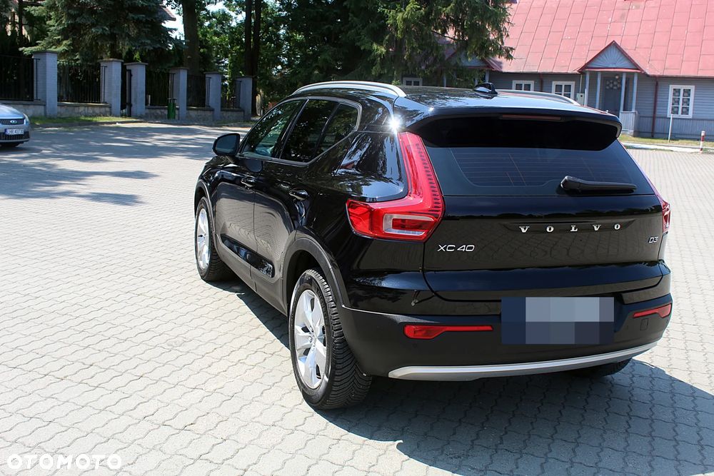 Volvo XC 40 D3 Momentum - 8