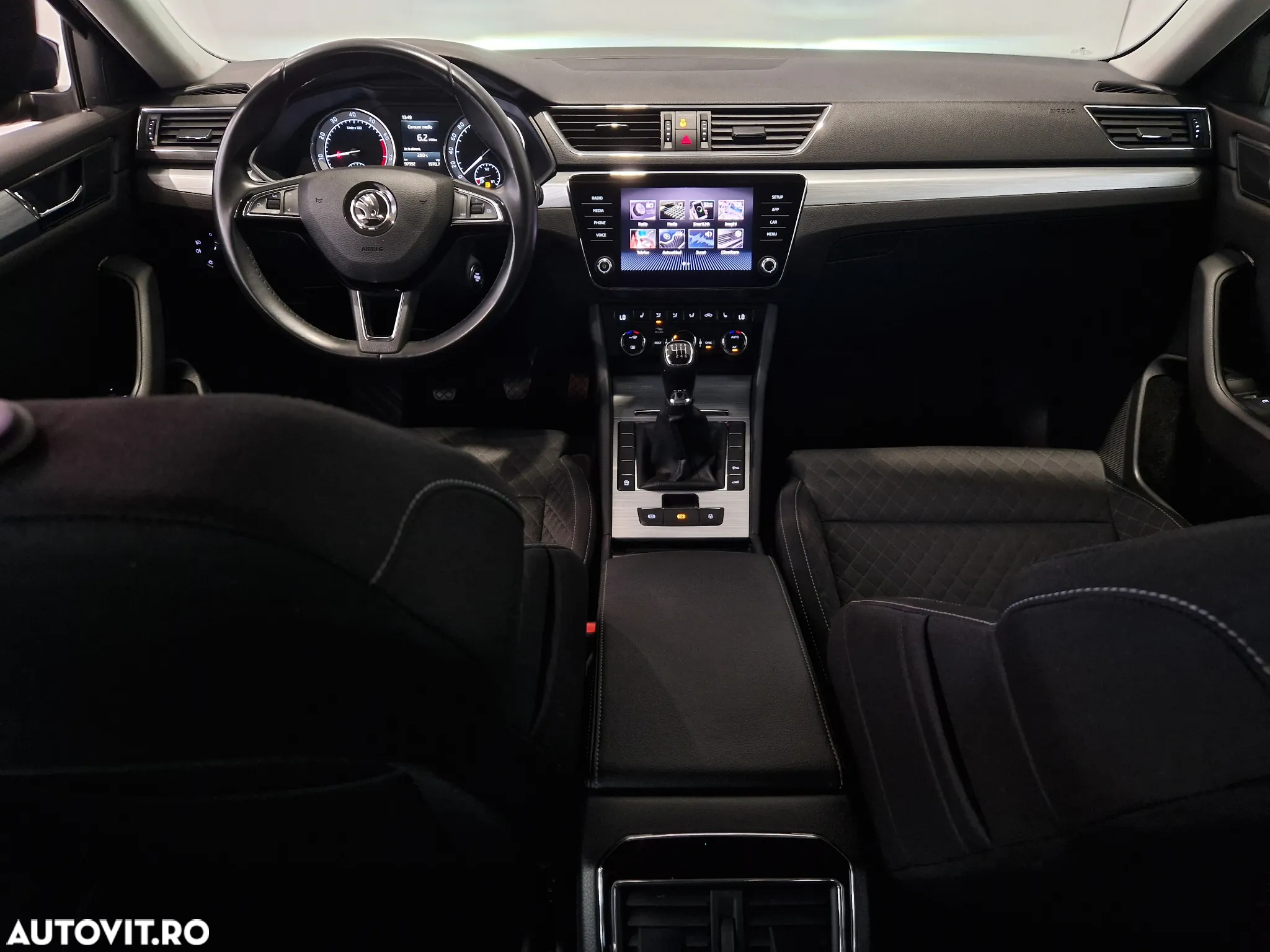 Skoda Superb 1.5 TSI Ambition - 12