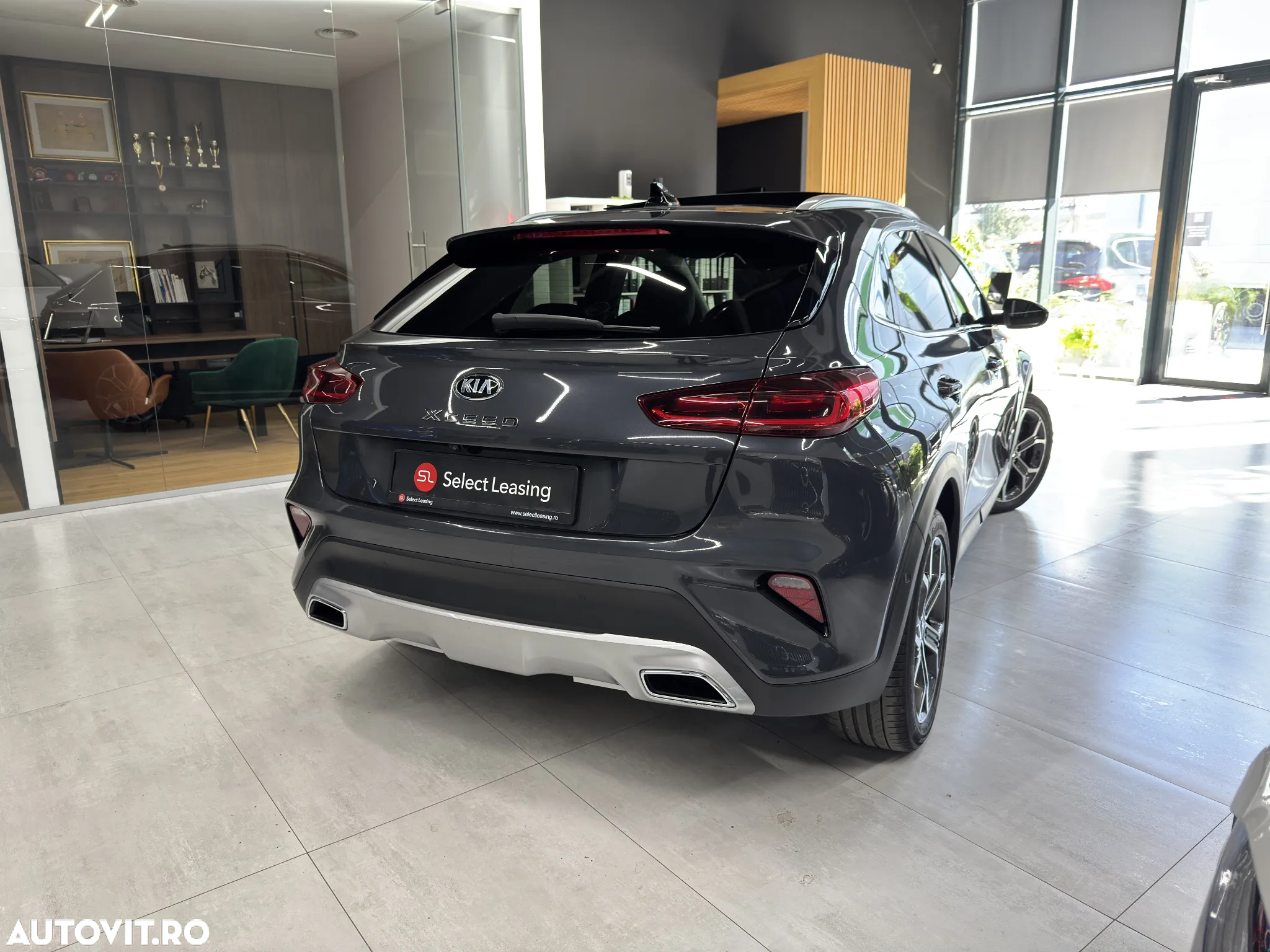 Kia XCeed 1.6 GDI DCT6 OPF Plug-in-Hybrid Platinum Edition - 2