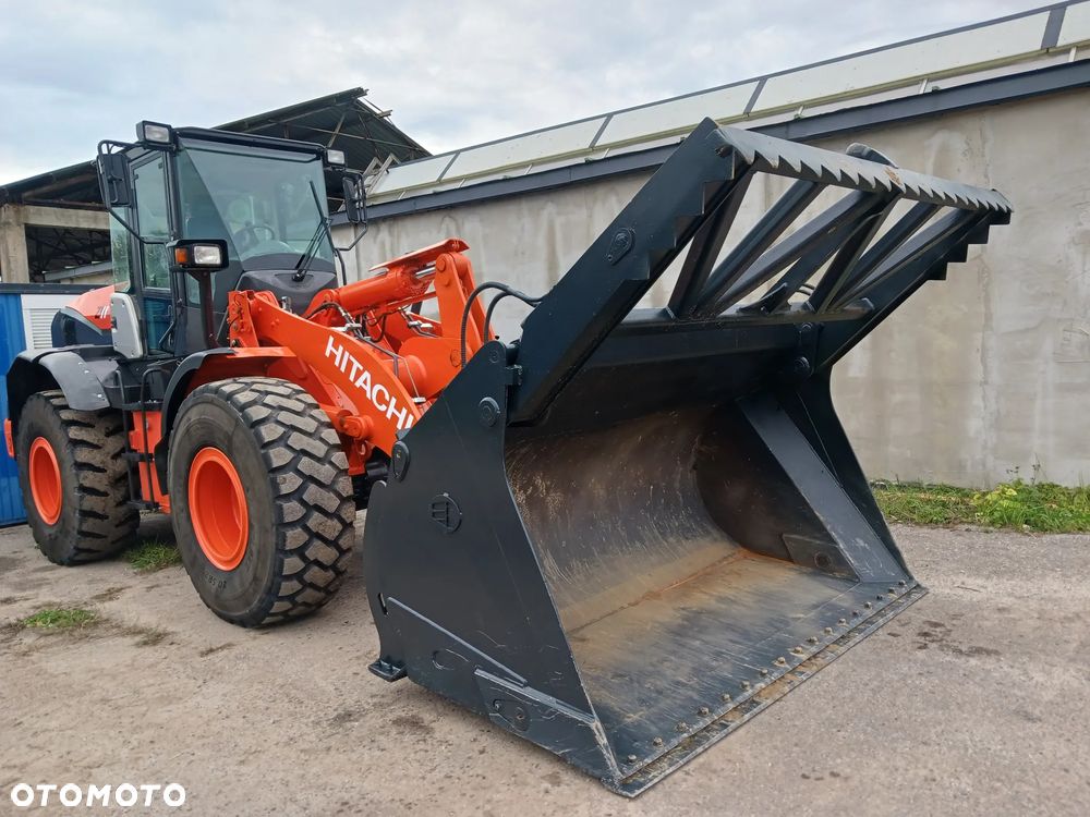 Hitachi ZW 150 - 19