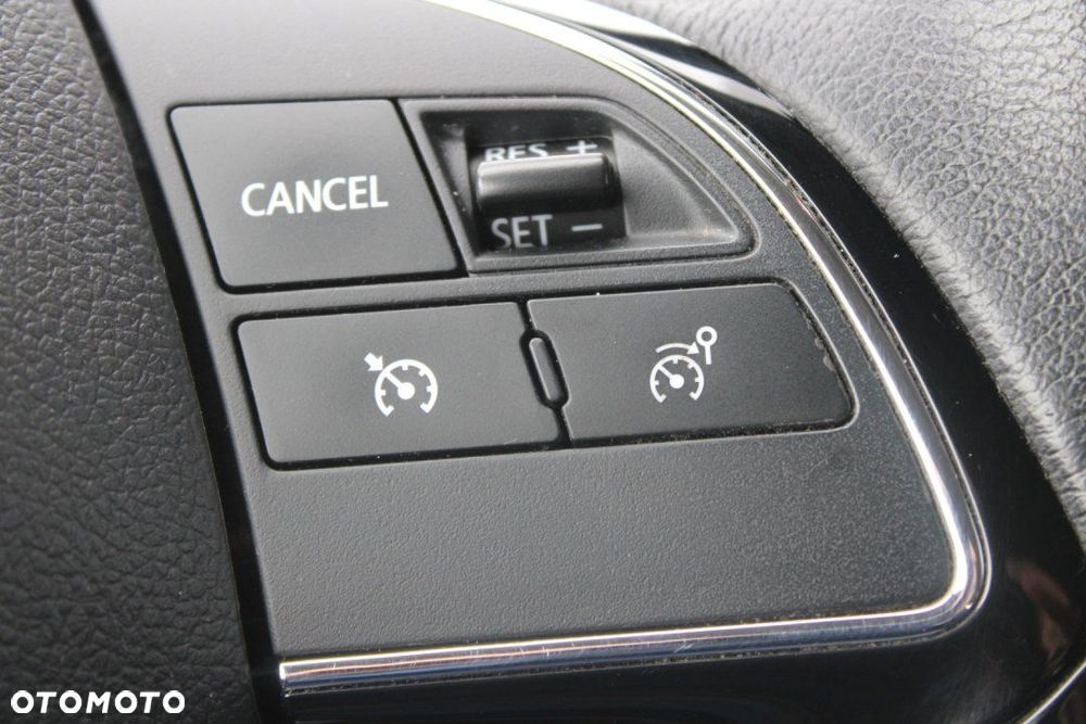 Mitsubishi Outlander - 25