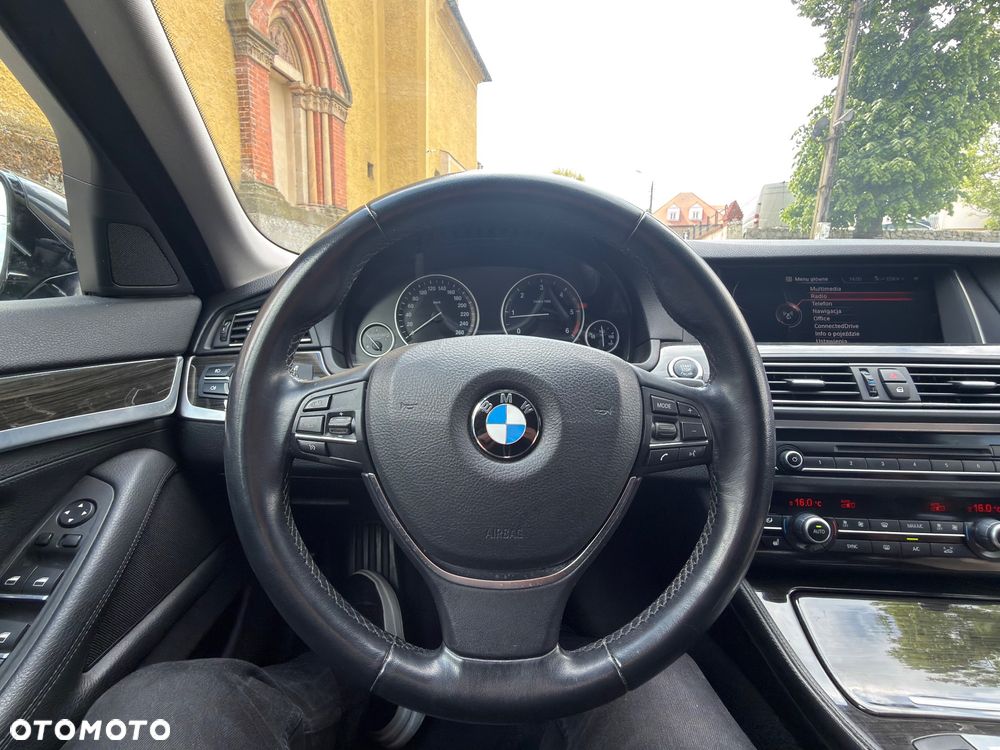 BMW Seria 5 520d Luxury Line - 15