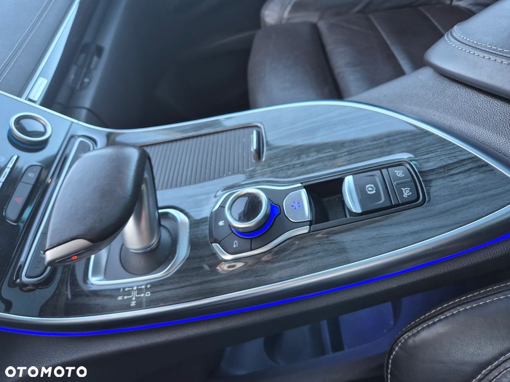 Renault Espace 1.6 dCi Energy Initiale Paris EDC 7os - 15