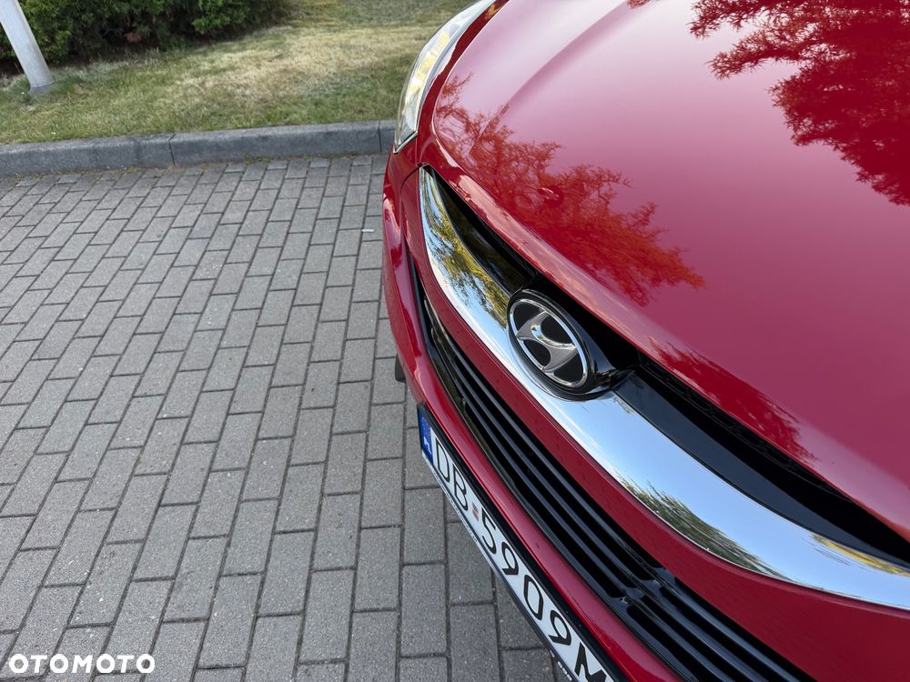 Hyundai ix35 1.6 2WD Fifa World Cup Edition - 11