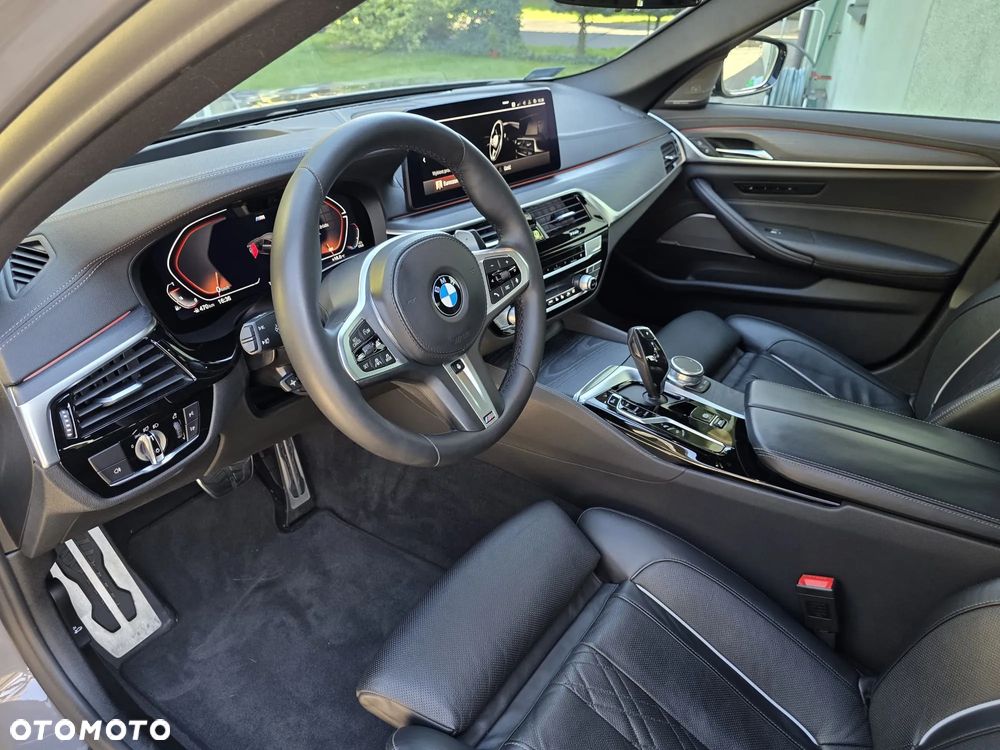 BMW Seria 5 540i xDrive mHEV M Sport sport - 11