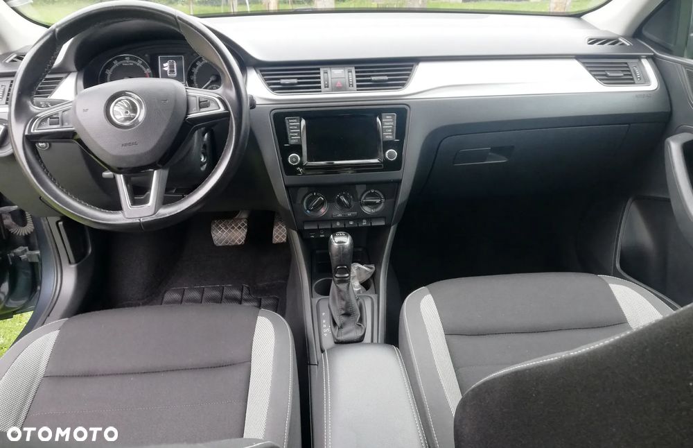 Skoda RAPID 1.4 TSI Ambition DSG - 11