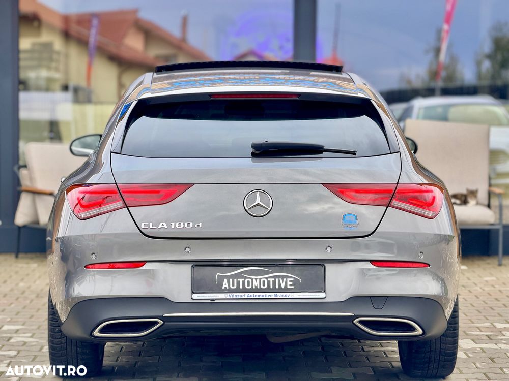 Mercedes-Benz CLA 180 - 4