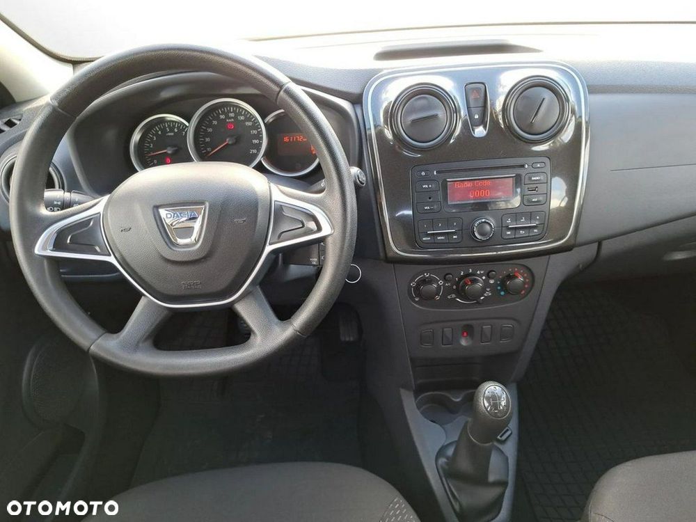 Dacia Sandero - 10