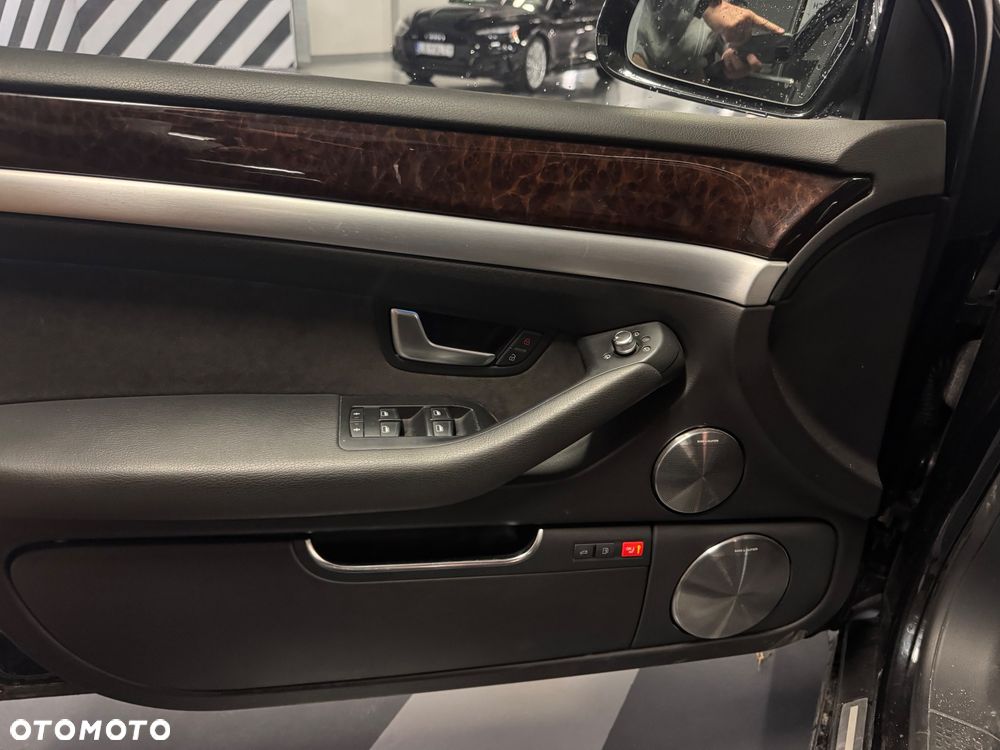 Audi A8 4.2 TDI Quattro - 15