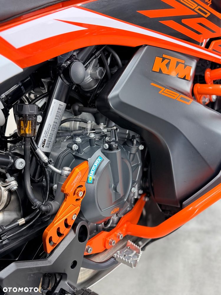 KTM Adventure 790 - 20