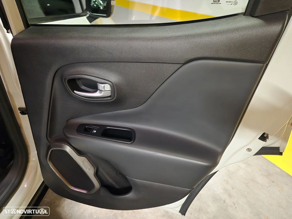 Jeep Renegade 1.6 MJD Sport - 35