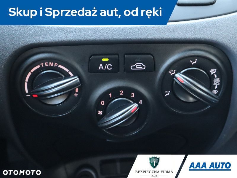 Kia Rio - 15