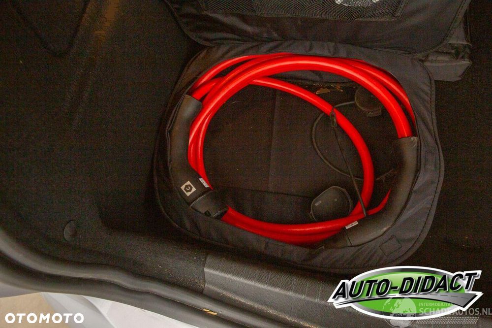 Peugeot 208 Elektromotor 136 Allure Pack - 38