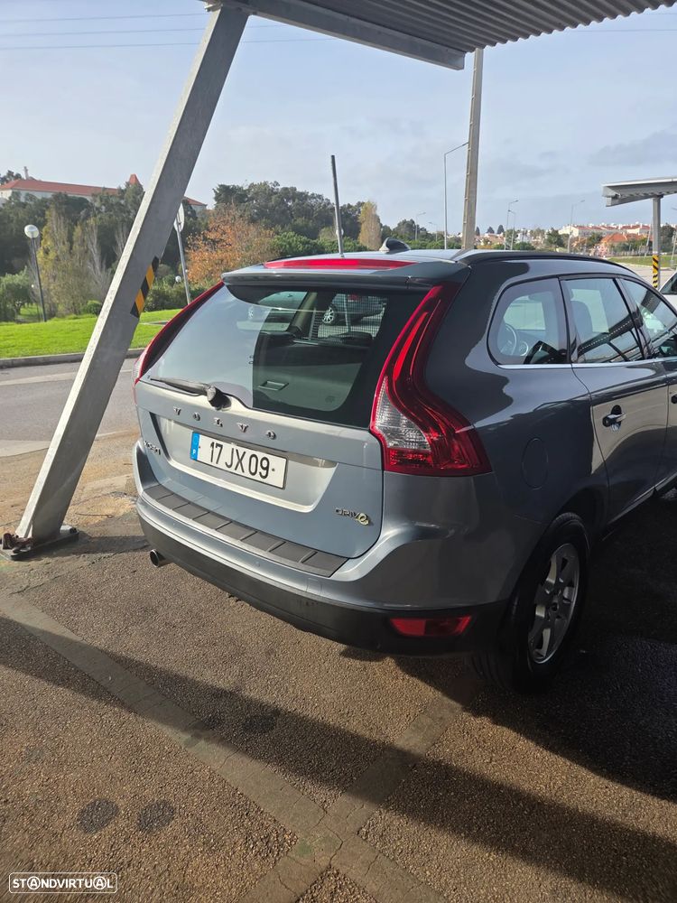 Volvo XC 60 2.0 D3 Drive - 3