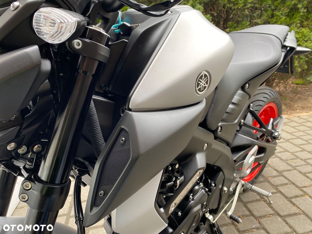 Yamaha MT - 30