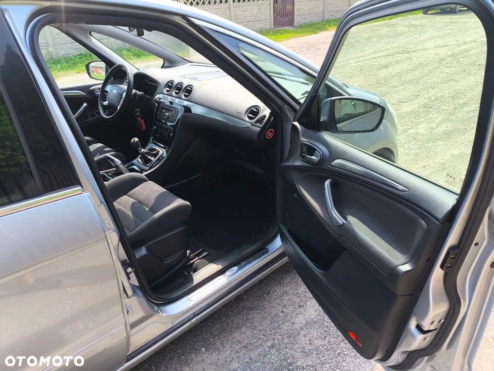 Ford S-Max - 15