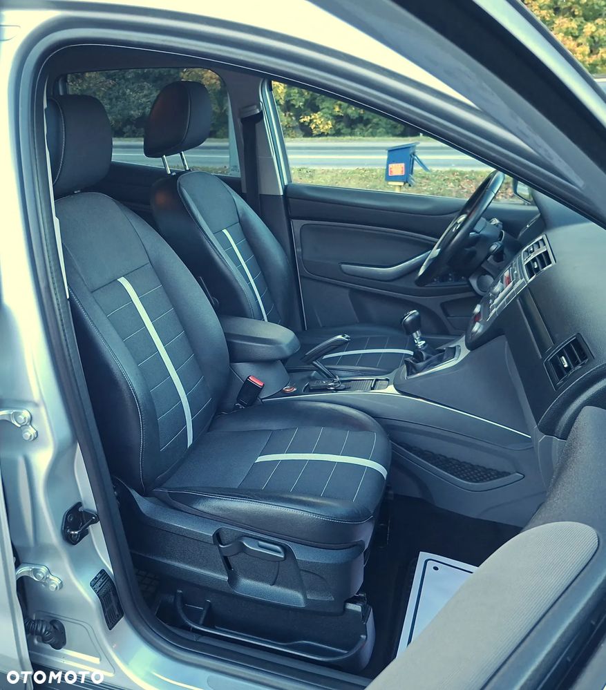Ford Kuga 2.0 TDCi 2x4 Champions Edition - 22