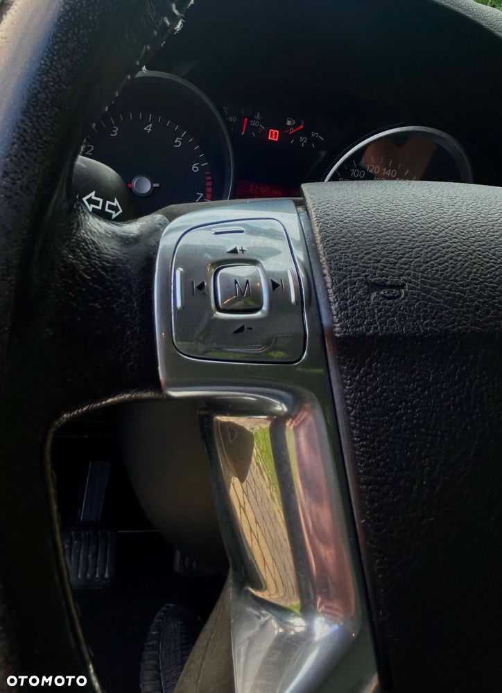 Ford Mondeo 1.6 Trend - 12