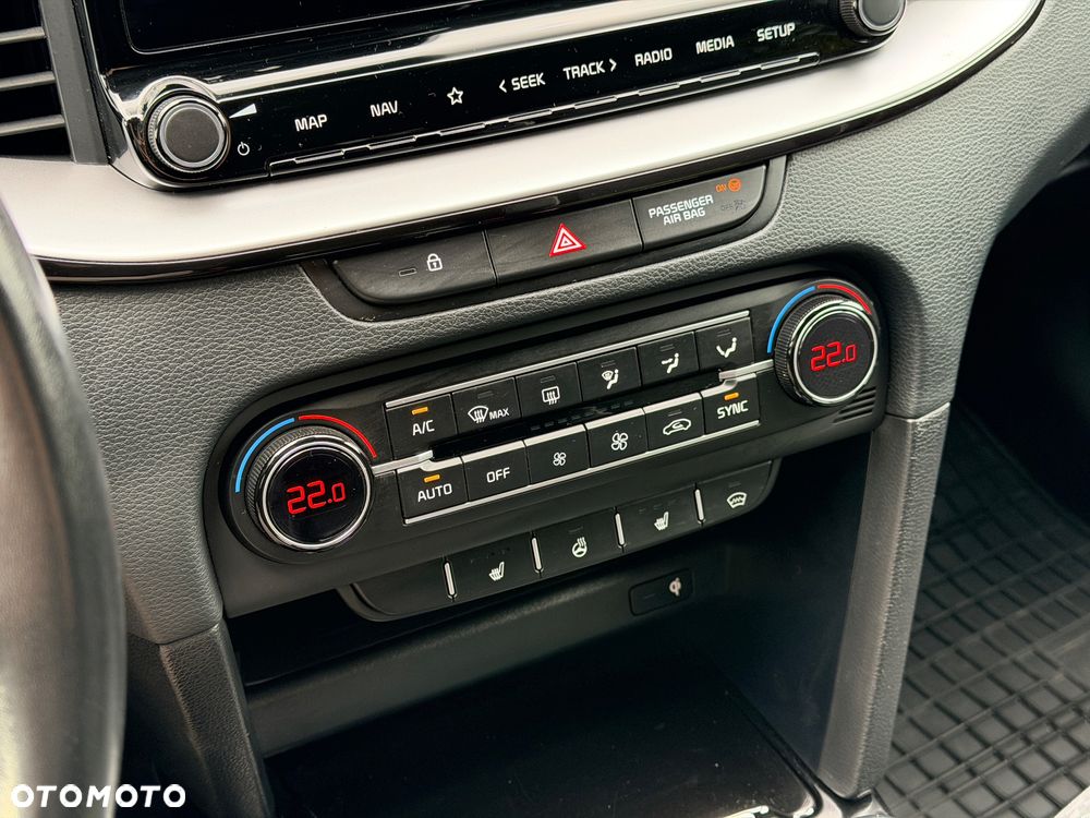 Kia XCeed 1.5 T-GDI Business Line - 25