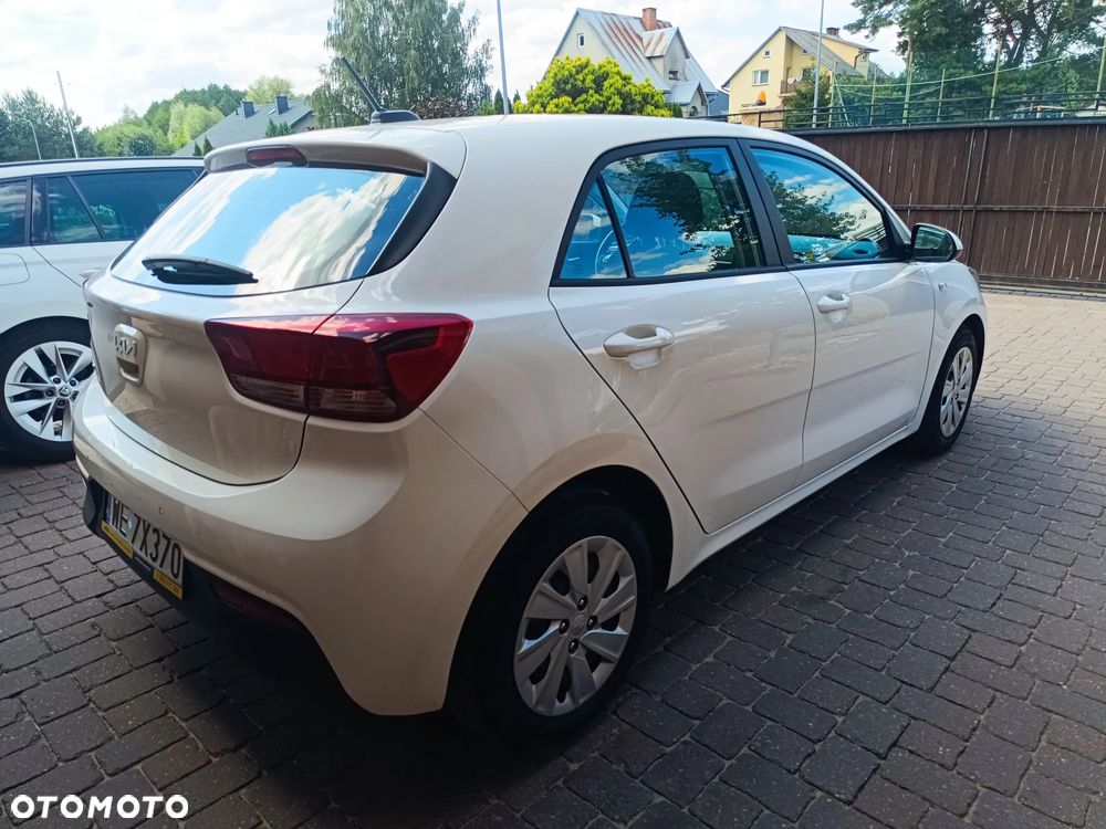 Kia Rio 1.2 M - 6