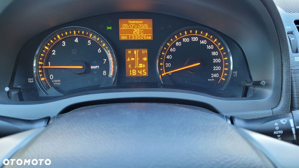 Toyota Avensis 1.8 Premium - 15