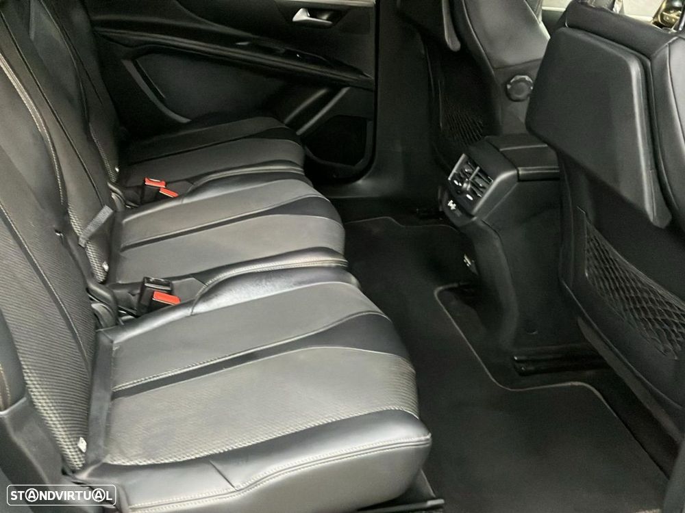 Peugeot 5008 - 17