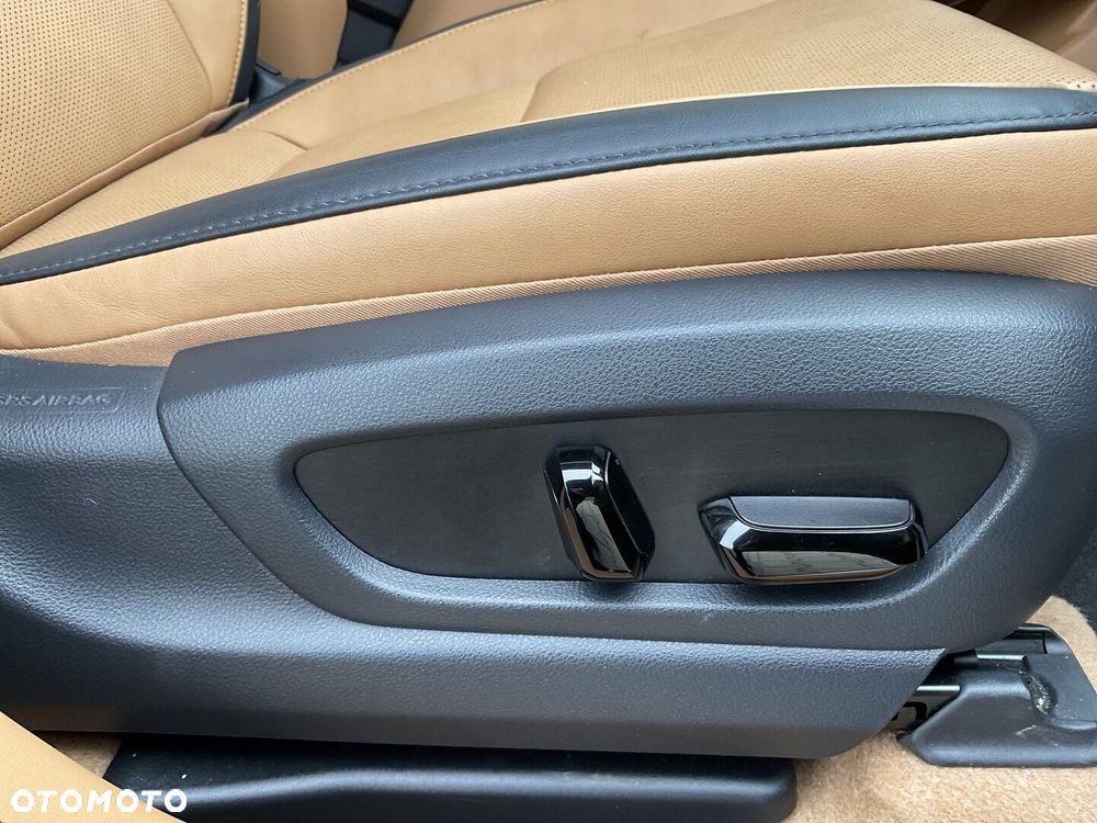 Lexus RZ 450e Prestige DIRECT4 - 13