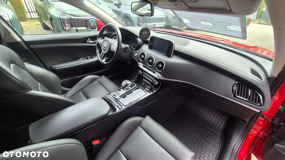 Kia Stinger 2.0 T-GDI L - 16
