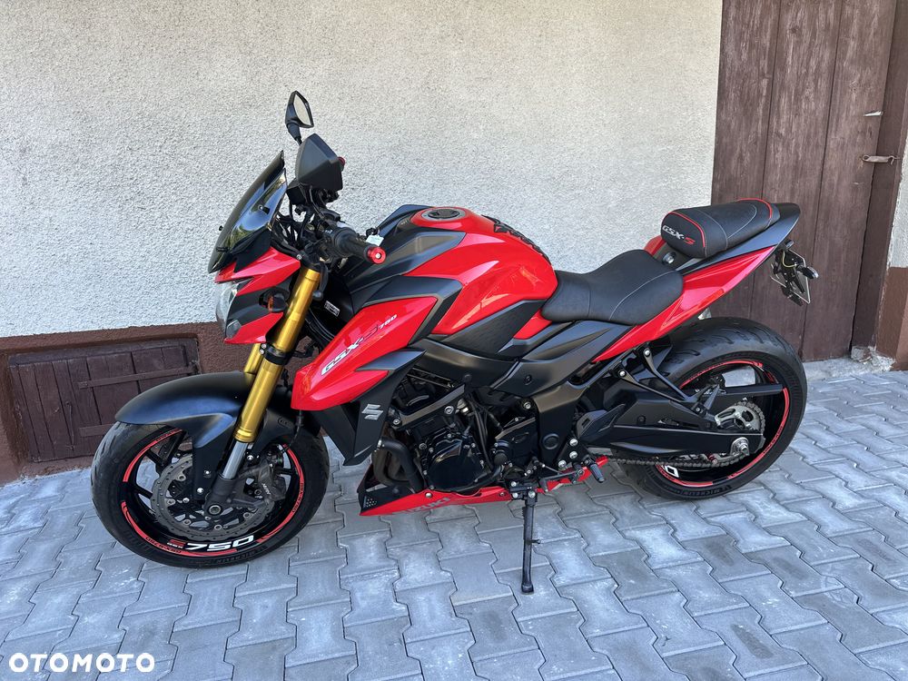 Suzuki GSX - 1