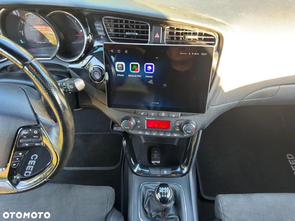 Kia ProCeed 1.6 T-GDI GT-Challenge - 16