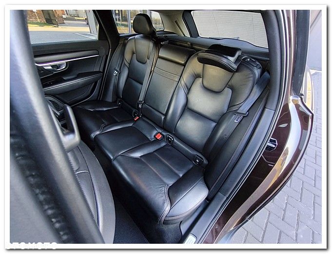 Volvo V90 Cross Country - 28