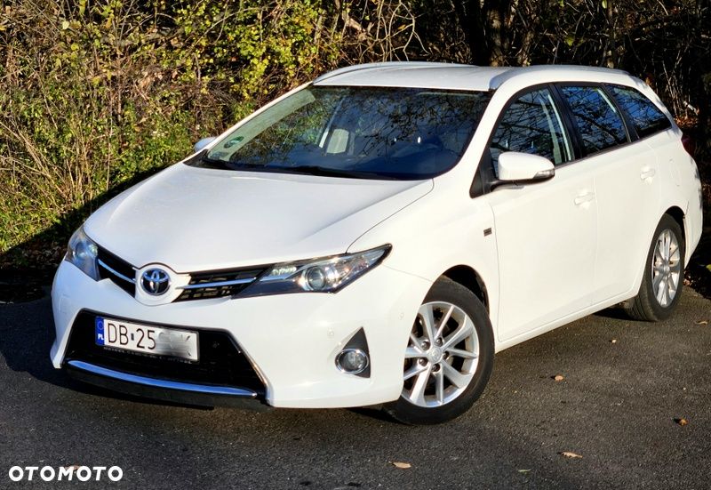 Toyota Auris 2.0 D-4D Comfort - 4