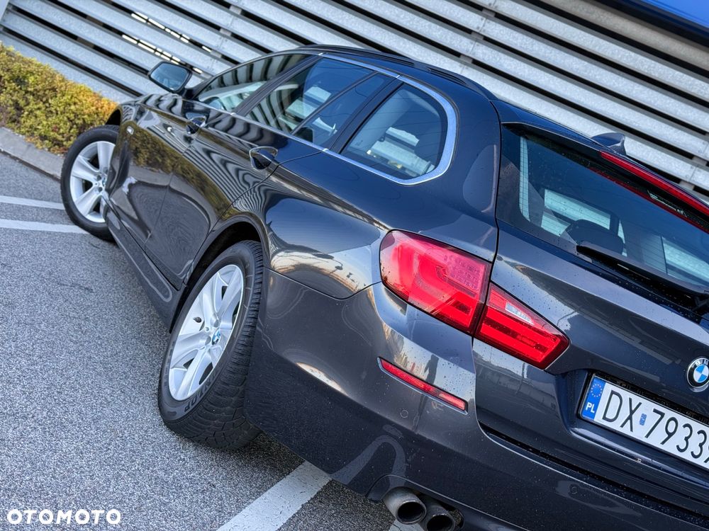 BMW Seria 5 520d - 24